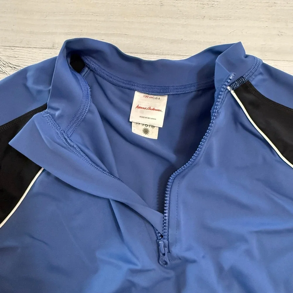 Hanna Andersson kids blue long sleeve quarter zip rash guard 130/8‎